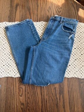 Abercrombie & Fitch The 90’s Straight Ultra High Rise Jeans